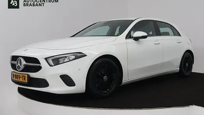 Occasion Mercedes A180 Premium Plus 136 PK (100 kW) 2019 Wit Hatchback