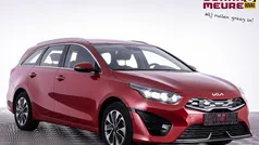 Rood Gebruikt 2022 Kia Ceed Hatchback | € 22.690 (Eerlijke prijs)