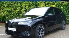 Zwart Gebruikt 2022 BMW iX Executive SUV | € 49.450 (Eerlijke prijs)