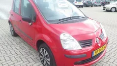 Rood Gebruikt 2006 Renault Modus MPV | € 1.300 (Eerlijke prijs)