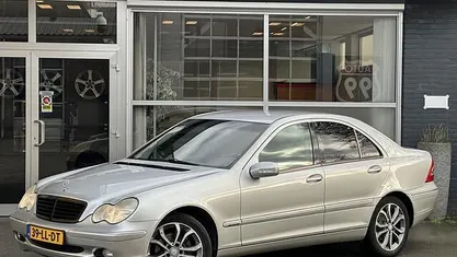Gebruikt 2003 Mercedes C180 Elegance Sedan | € 3.495 (Eerlijke prijs)