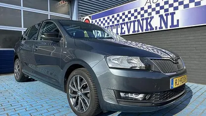 Grijs (metallic) Gebruikt 2018 Skoda Rapid Hatchback | € 12.950 (Eerlijke prijs)