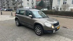 Bruin Gebruikt 2010 Skoda Yeti Ambition SUV | € 2.400 (Eerlijke prijs)