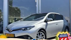 Gebruikt 2016 Toyota Auris Trend Hatchback | € 14.900 (Eerlijke prijs)