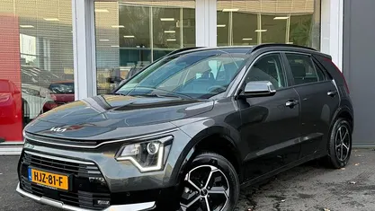 Interstellar grey Gebruikt 2025 Kia Niro SUV | € 31.745 (Super prijs)