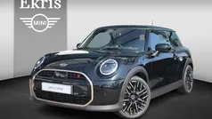 Zwart Gebruikt 2025 Mini Cooper S Favoured Hatchback | € 38.900 (Goede deal)