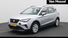 Grijs Gebruikt 2022 Seat Arona Style SUV | € 18.900 (Eerlijke prijs)
