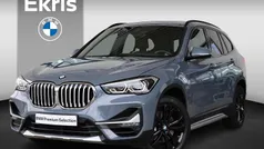 Storm bay metallic (grijs metallic) Gebruikt 2021 BMW X1 xLine SUV | € 30.450 (Eerlijke prijs)