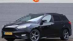 Zwart Gebruikt 2017 Ford Focus ST-Line Stationwagen | € 9.950 (Eerlijke prijs)