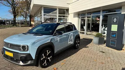 Blauw Nieuw 2025 Renault R4 Komfort SUV | € 34.990 (Eerlijke prijs)