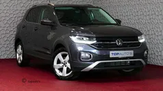 Grijs, metallic lak Gebruikt 2024 VW T-Cross Style SUV | € 32.740 (Eerlijke prijs)
