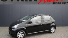 Gebruikt 2011 Toyota Aygo Cool Hatchback | € 2.889 (Eerlijke prijs)