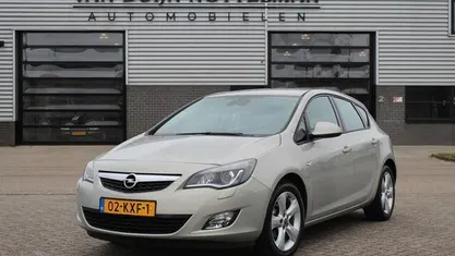 Occasion 2010 Opel Astra Edition Hatchback | € 5.950 (Eerlijke prijs)