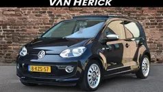Zwart Gebruikt 2013 VW up! high up! Hatchback | € 8.445 (Eerlijke prijs)
