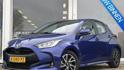 Blauw Occasion 2024 Toyota Yaris Hybrid Hatchback | € 24.900 (Eerlijke prijs)