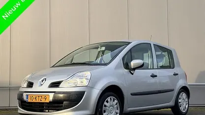 Grijs Occasion 2010 Renault Modus MPV | € 2.750 (Eerlijke prijs)