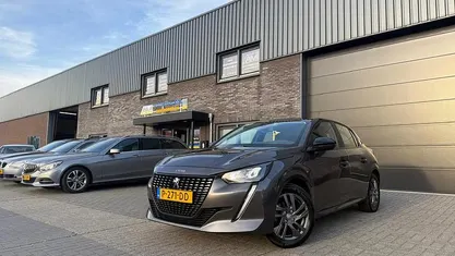 Gebruikt 2022 Peugeot 208 Active Hatchback | € 12.999 (Eerlijke prijs)