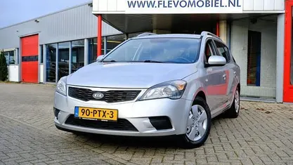 Gebruikt 2011 Kia Ceed Hatchback | € 5.250 (Eerlijke prijs)