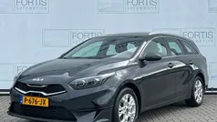 Gebruikt 2022 Kia Ceed Hatchback | € 18.300 (Eerlijke prijs)