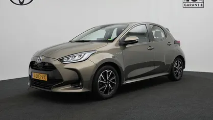 Groen Occasion 2020 Toyota Yaris Hybrid Hatchback | € 19.985 (Eerlijke prijs)
