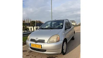 Occasion 2001 Toyota Yaris Sol Hatchback | € 1.050 (Eerlijke prijs)