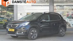 Zwart Gebruikt 2017 Peugeot 2008 Allure SUV | € 10.950 (Eerlijke prijs)