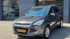 Grijs Gebruikt 2017 Ford Kuga Trend SUV | € 10.999 (Goede deal)
