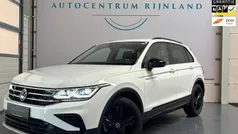 Wit Gebruikt 2022 VW Tiguan Sportline SUV | € 33.999 (Eerlijke prijs)