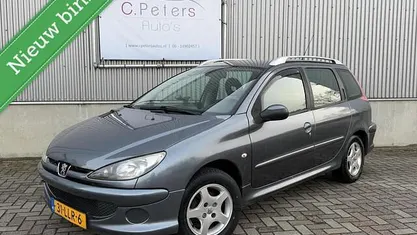 Occasion Peugeot 206 75 PK (55 kW) 2006 Grijs (metallic) Stationwagen