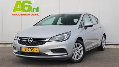 Occasion Opel Astra Edition 105 PK (77 kW) 2018 Hatchback