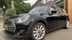 Zwart, metallic lak Gebruikt 2023 Mini Cooper Clubman Business Stationwagen | € 28.500 (Goede deal)