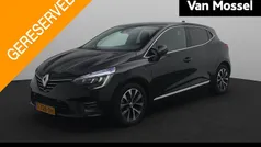 Zwart Gebruikt 2023 Renault Clio V Techno Hatchback | € 17.440 (Eerlijke prijs)