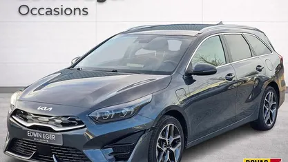 Occasion Kia Ceed 2023 Grijs Hatchback