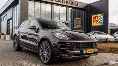 Bruin Gebruikt 2014 Porsche Macan Turbo SUV | € 36.450 (Eerlijke prijs)