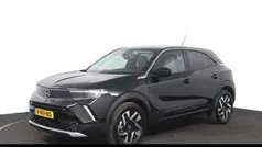 Zwart, metallic lak Gebruikt 2022 Opel Mokka-e Elegance SUV | € 18.795 (Eerlijke prijs)