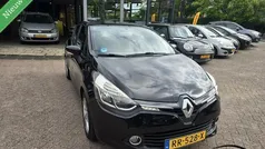 Zwart Gebruikt 2012 Renault Clio IV Dynamique Hatchback | € 4.600 (Eerlijke prijs)