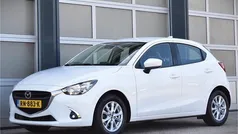 Wit Gebruikt 2017 Mazda 2 Dynamic Hatchback | € 11.950 (Eerlijke prijs)