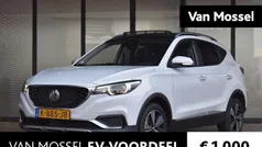 Wit Gebruikt 2020 MG ZS Luxury Sedan | € 14.950 (Eerlijke prijs)