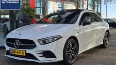 Wit Gebruikt 2021 Mercedes A250 AMG line Sedan | € 27.890 (Eerlijke prijs)