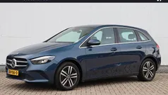 Blauw Gebruikt 2021 Mercedes B250e MPV | € 24.950