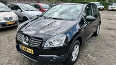 Zwart, metallic lak Gebruikt 2008 Nissan Qashqai Visia SUV | € 5.490 (Eerlijke prijs)