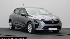 Grijs Nieuw 2025 Renault Clio V Evolution Hatchback | € 25.245 (Eerlijke prijs)