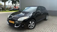 Zwart Gebruikt 2010 Renault Mégane III Dynamique Hatchback | € 3.499 (Eerlijke prijs)
