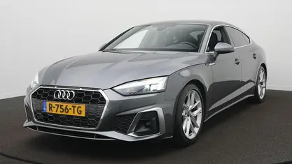 Grijs Gebruikt 2022 Audi A5 Sportback S-Line Hatchback | € 34.900 (Goede deal)