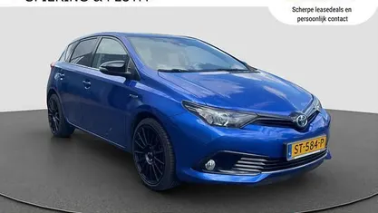 Occasion Toyota Auris Plus 99 PK (72 kW) 2018 Blauw Hatchback