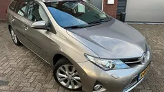 Grijs Gebruikt 2014 Toyota Auris Touring Sports Executive Stationwagen | € 11.900 (Eerlijke prijs)