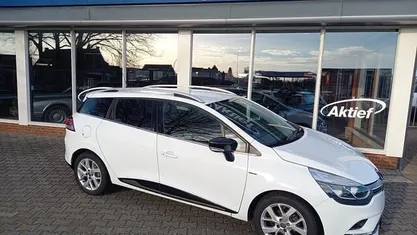 Gebruikt 2020 Renault Clio GrandTour LIMITED Stationwagen | € 8.950 (Eerlijke prijs)