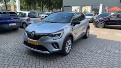 Grijs, metallic lak Gebruikt 2020 Renault Captur Intens SUV | € 15.950 (Eerlijke prijs)