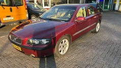 Rood Gebruikt 2003 Volvo S60 Sedan | € 1.995 (Goede deal)