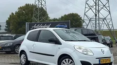 Gebruikt 2008 Renault Twingo Dynamique Hatchback | € 1.999 (Eerlijke prijs)
